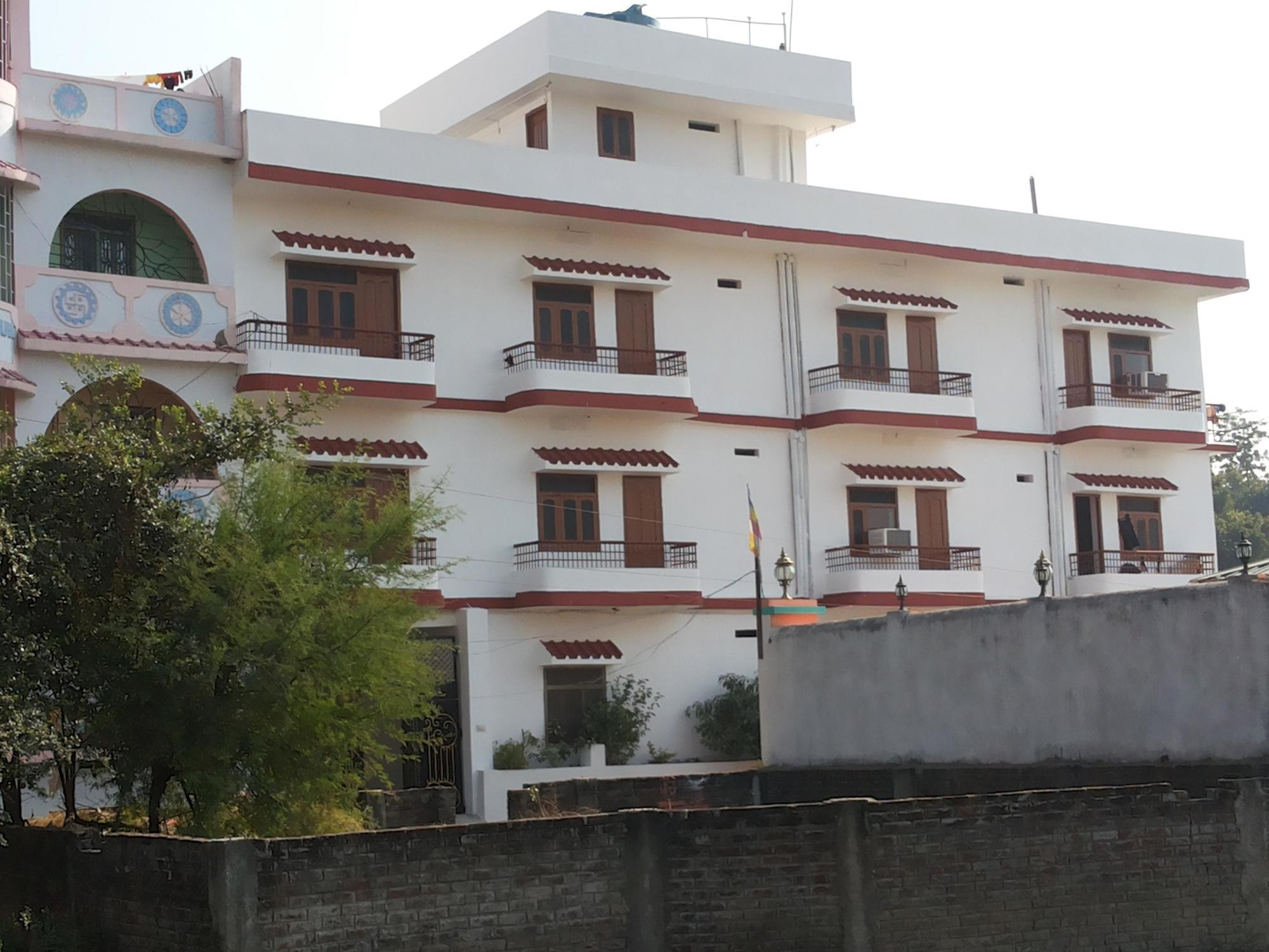 Suma Guest House Bodh Gaya Buitenkant foto